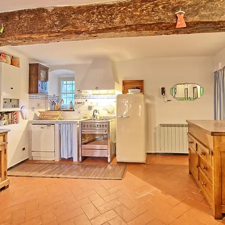 Appartement Monte Marcello-zanego Sleeps 6 Wifi Bocca di Magra