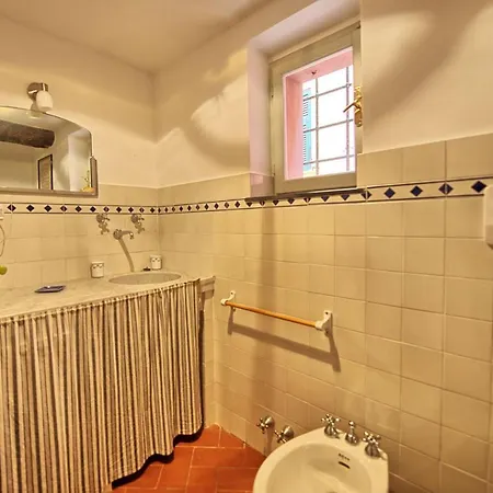 Monte Marcello-zanego Sleeps 6 Wifi Apartamento Bocca di Magra
